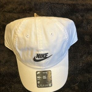 Brand New Nike Baseball Cap White With Black Trim